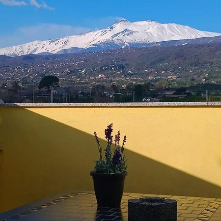 Ferienwohnung Yellow House Fiumefreddo di Sicilia Exterior foto